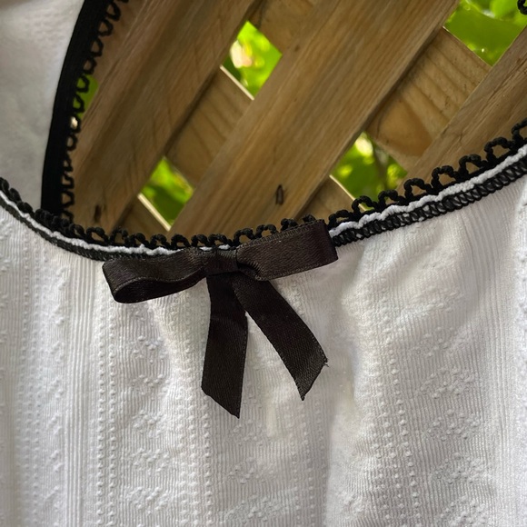 Nasty Gal Pointelle Keyhole Back Bodysuit - Picture 4 of 6